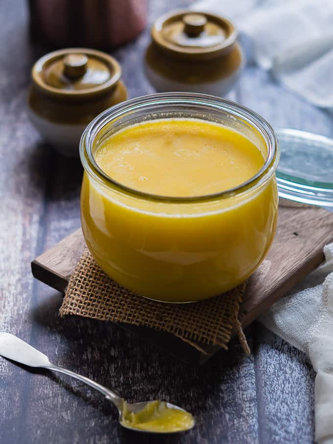 घी के गुण और उससे होने वाले आयुर्वेदिक इलाज