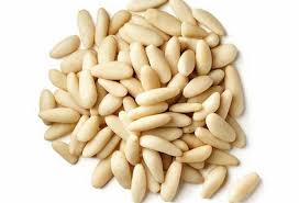 चिलगोजा के गुण और उससे होने वाले आयुर्वेदिक इलाज